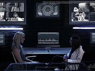 Squirting Lesbian Trio in High Definition Action