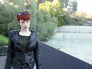 Tee vuitton gets punished with big black cock in garage