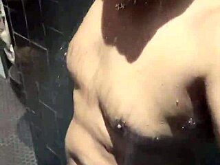 Klaudia Amber girl takes cum in mouth