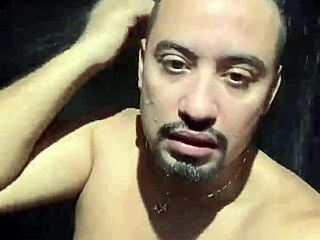 Klaudia Amber girl takes cum in mouth