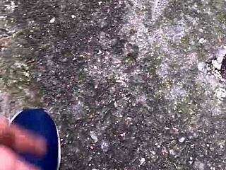 patricinha da buceta rosa subindo o morro louca de tesao pra dar a bucetinha