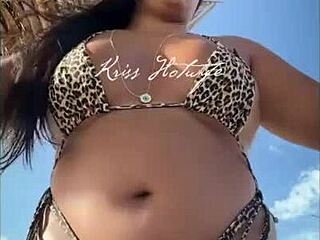 Wow, married whore shows huge ass at beach!