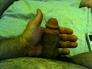 jade's husband flashes at various times