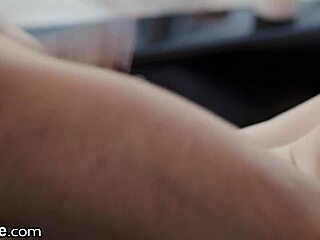 XEmpire Girlfriend Seduces Me into Bathtub Sex!