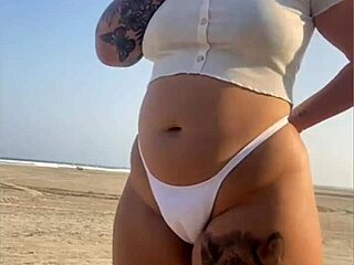 hoje eu vou dar só uma chupadinha na praia com meu namorado musculoso