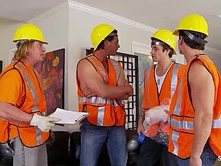 瘦弱Jenna能扛住破坏队巨屌吗