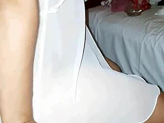 跟情人在酒店激情过夜