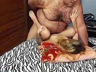 Novinha Craves Sex, Always Wet for Action!