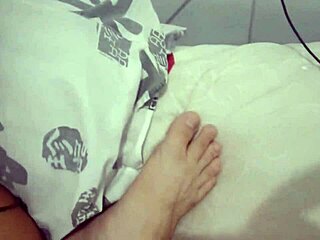 i never get tired of this cute 18 year old couple from usa kissing and fucking with big cocks