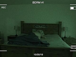 in a paranormal setting, they engage in intense fucktivity