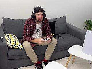 Pamela Mendoza sucking huge cock from gamer boy