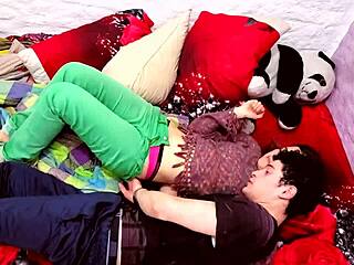 Does This Cute Couple Have Passionate Sex With Close-Up Ass?