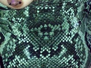 I love how they fill my ass with cum while worshiping it and diving into my pussy.