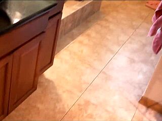 Seducing my old babysitter Clover Baltimore in steamy part 1