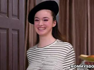 Jessica Ryan In Bathtub Having Hot Lesbian Sex With Stepson Hazel Moore