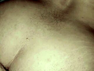 丰满拉丁妹后入求精液内射