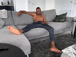 Aaliyah Yasin Oiled Up for Longwood's Deep Action