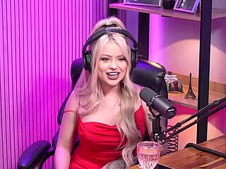 she moaned for the two hotties