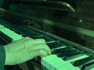 mistress april's bed for slave torment