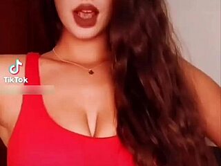 Morena With Big Natural Tits Brings Sensual Pleasure