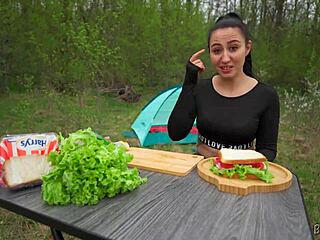 hungry stranger provides his dick in exchange for a sandwich - pov