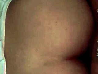 Faxineira divorciada oferece cuzinho apertado para patrão negro dotado em anal.