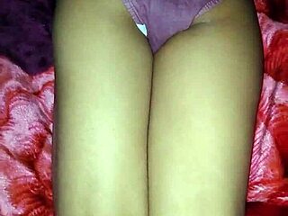 I see indian bhabi's full sil pic pussy