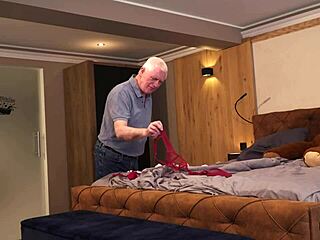 教练狂操18+啦啦队长