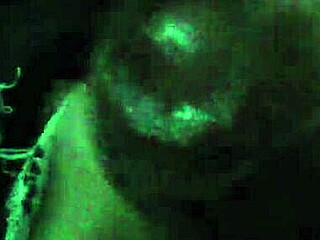 uma punheta rapidinha with music, so exciting!