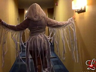 Spooky halloween corpse bride fucked by bbc