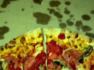 Kinky Amateur Teases With Pizza Masturbation