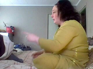 Wife teaching me how to fold clothes with big natural tits