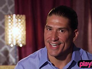 amateur couples check out swinger club