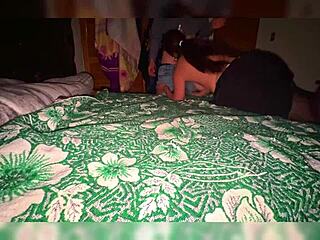 sexo casero señora divorciada cogiendo después de unos drinks con chamaco ella pensó que la luz era una lampara milf mexicana