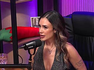 红发熟女王主BDSM访谈统治