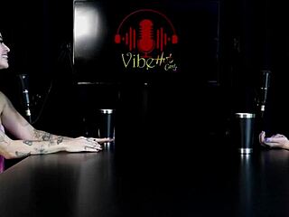 米莱娜·莫罗爱骚从女同自慰起步飞机性幻想