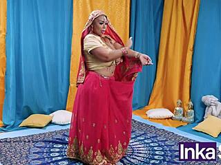 Chudai - Madrastra India Tetona Se Folla Al Novio De Su Hijastra Y Le Dejan El Co�o Lleno De Leche