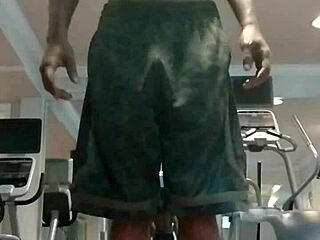 宿舍漂亮室友勾引熟爹老师