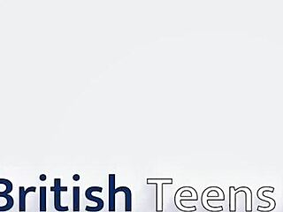 Redhead lesbians squirt from fucking machine