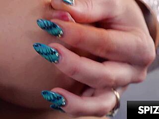 I watch super hot flexible milf in intense session