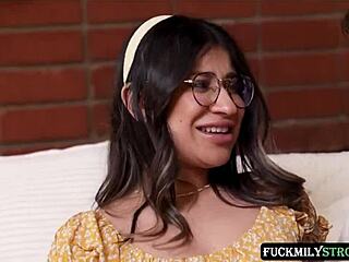 Sexy slut, take these two perverted cocks deep in your wet pussy for a creamy cum finish!