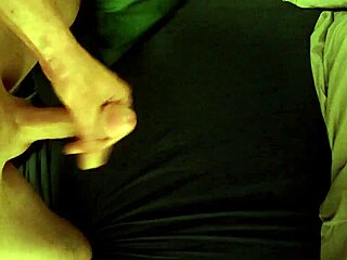 Hey, check out Idzard going solo with that big cock in homemade jerkoff fun