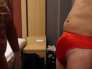 ピチピチのブルマの上から勃起したちんぽを叩いて喜ぶS女！