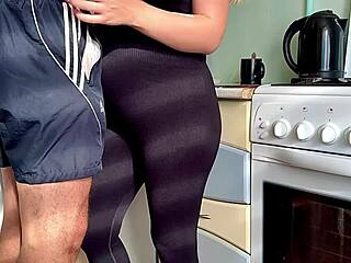 I unexpectedly fucked this pregnant blonde in the kitchen!