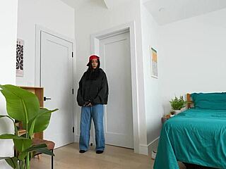 Suggestive all-natural big-titty latina lets me cum on her tits - roxie sinner