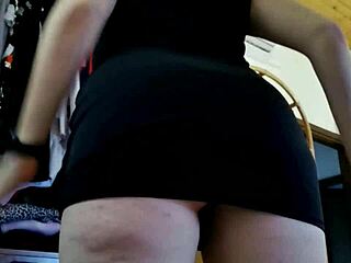 Italian Girl Farting All Over Your Pretty Face Smell Them In Bedroom Assplay Solo