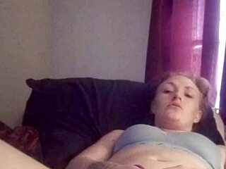 Snow bunny shoves toys into shaved pussy for horny solo play