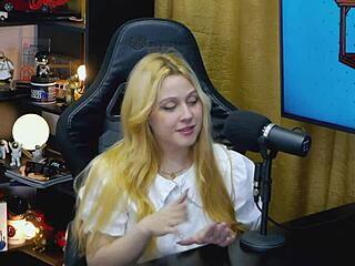 hey, check out ninfeta viamms rating ruan's tool and giving it a good score, did she really like his thing? - pépum no barraco