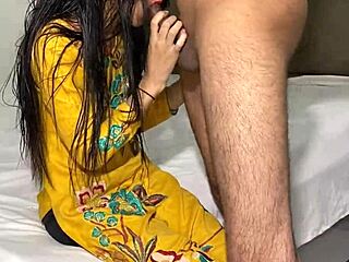 Indian Punjabi Fucked By Desi Big Cock Boy In Full Hindi Audio Video!