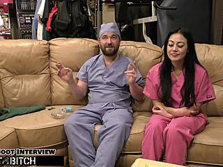 霸道护士Blaire Celeste乳胶手套捆绑play射满奴隶嘴